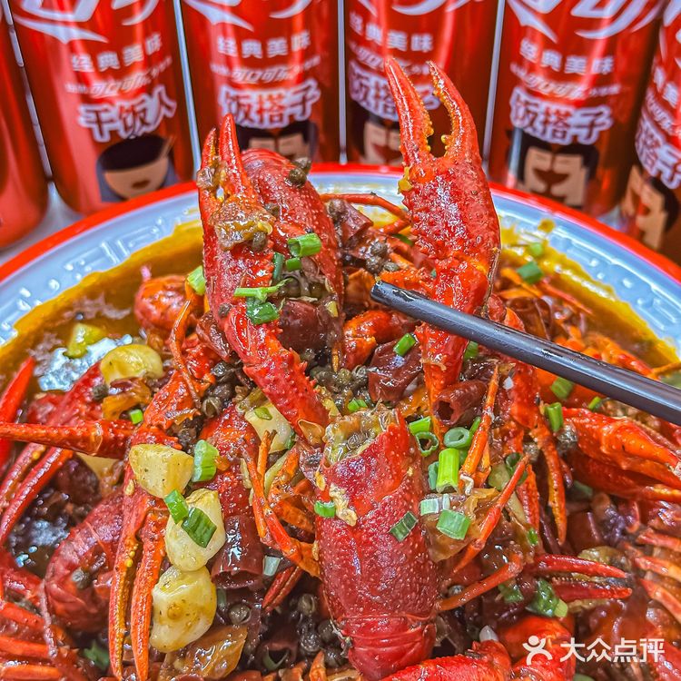 整条街飘满炭火香,徐州烧烤太顶了!