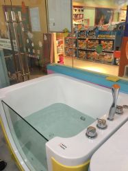 -贝贝熊孕婴童连锁