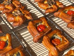 -VERIE BAKEHOUSE