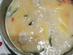 -红鼎豆捞·非遗鲍皇汤火锅(宝丰路店)