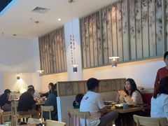 用餐区-蜜桃餐厅·伴山(绿宝广场店)