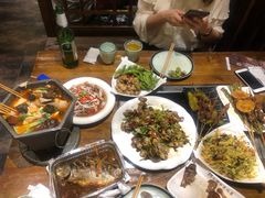 -小俩口烧烤东北菜(双井店)