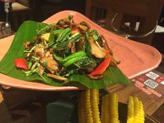 -云海肴·汽锅鸡·云南菜(天山百盛优客店)