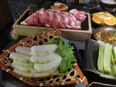 -湊湊火锅·茶憩(杭州湖滨银泰in77店)