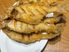 炸偏口鱼-方城小吃店