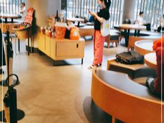 大堂-星巴克(夏日百货店)