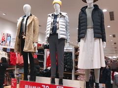 -优衣库(重庆星光时代广场店)