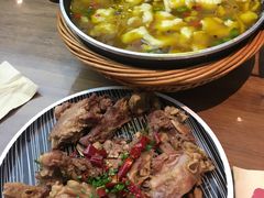 -有红鸡毛店·川菜(建设路店)