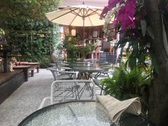 -Log Home Boutique Hotel