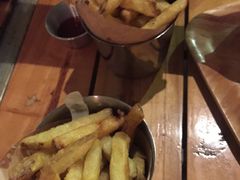 -BURGER BRO'S