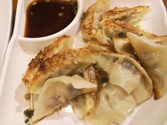 锅贴煎饺-关二哥烧烤(王家湾店)