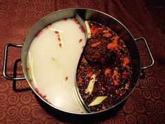 -小天鹅火锅·一线江景洪鼎旗舰店(洪崖洞店)