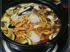 -野菌皇海景野生菌火锅(滨海大道店)