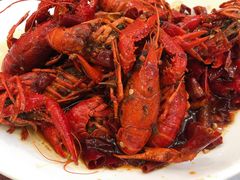 -扒虾小妹儿麻辣海鲜(宏图街店)