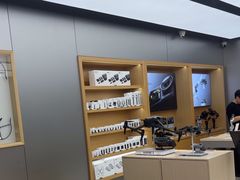 -DJI大疆(深圳华强北曼哈授权体验店)