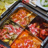 大口炫肉的过瘾四宫格|鸭血豆腐|扯面随便吃