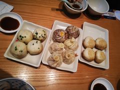 招牌霸王大虾生煎-鑫震源·苏式大虾生煎(彩香店)