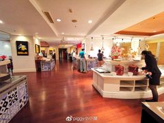 -深圳富苑皇冠假日套房酒店