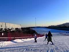 -华彬猛犸滑雪场