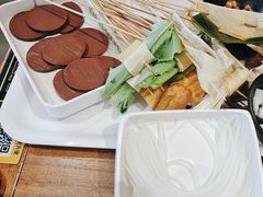 -牛小嫩串串火锅(老国贸总店)