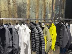 -ARC'TERYX始祖鸟(北京王府中环店)