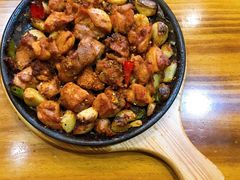 料理烤老味道鸡块-老东镇啤酒屋海鲜加工·蒸汽海鲜·海鲜烧烤(台东店)