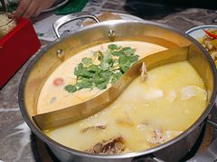 -禄婶鸡煲·打边炉