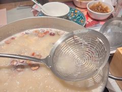 -尚尚仙·酸汤猪手·猪肚鸡火锅(华联万柳购物中心店)