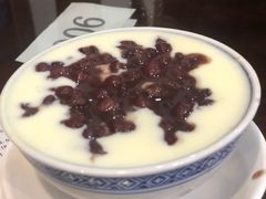 红豆双皮奶-仁信老铺甜品(北京路店)