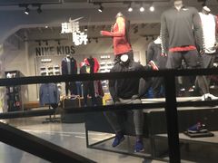 -NIKE品牌体验店(南京东路店)