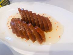 -品悦酒店(三林古镇店)