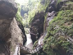 -龙水峡地缝景区