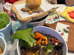 -水桶王国主题餐厅·聚会·生日派对·亲子活动·家庭套餐(亚龙湾希尔顿店)