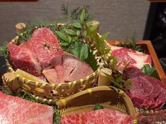 -山川小町·极番烧肉(新地假日广场店)