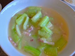 番茄竹笋干烩丝瓜-大牌大·传统杭帮菜(湖滨店)