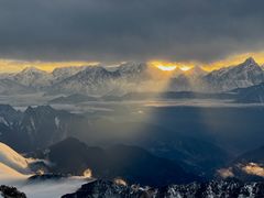 -牛背山
