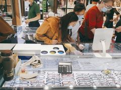 -黄益静眼镜行