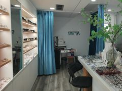 -视野联行眼镜·蔡司·依视路(省体育馆店)