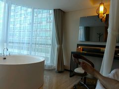 -深圳罗湖东门步行街亚朵X酒店