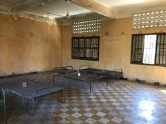 -吐斯廉屠杀博物馆