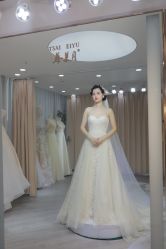 -台湾蔡美月婚纱租赁