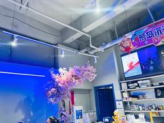 -荒岛实景沉浸密室(江汉路1店)