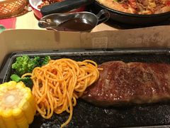 -必胜客(机场路店)