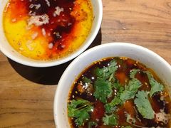 特色油小料-万记麻辣烫国展总店
