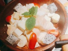 水果沙拉-蛙小侠·沸腾砂锅牛蛙(增城东汇城店)