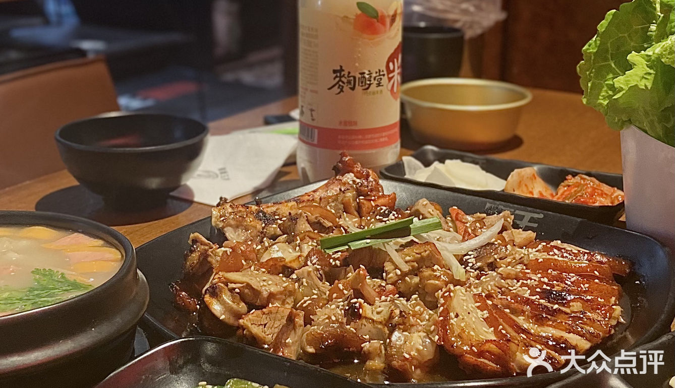 厦门探店｜来自韩国人安利的正宗烤猪蹄来咯