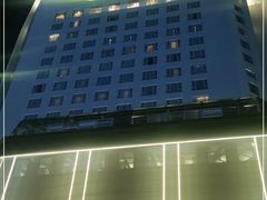 -汕尾巴黎半岛酒店