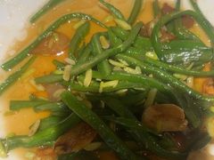 -东口码头·烧鸽子·鱼头泡饼·地方菜(金鹰悦城店)