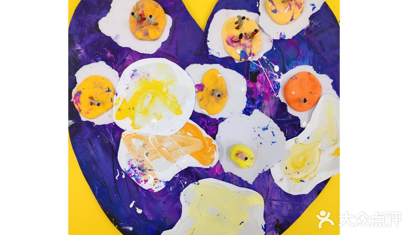 大概是不到两岁半开始在杨梅红学画画,之前都是在早教班