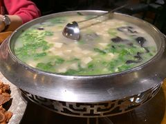 -95号酱骨·一块豆腐(展春园西路店)